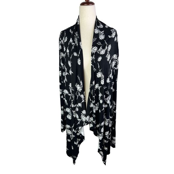 Lane Bryant Sweaters - Lane Bryant black white floral 14/16 long sleeve waterfall lightweight cardigan
